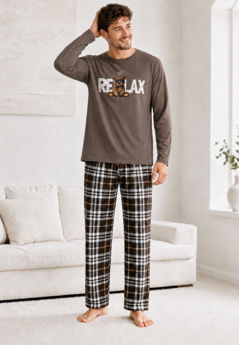 Pijama barbati Serena cu maneca lunga si pantalon lung- Maro,Engros